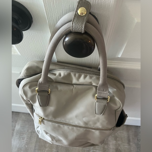 Grey and Gold backpack - Picture 3 of 7